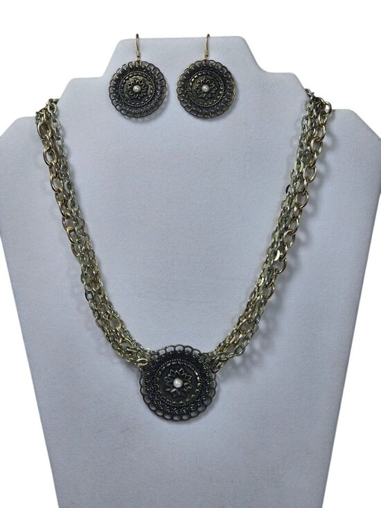 Unbranded Jewelry - Vintage Style Gold-Tone Necklace & Earrings Set Round Medallion Design with...